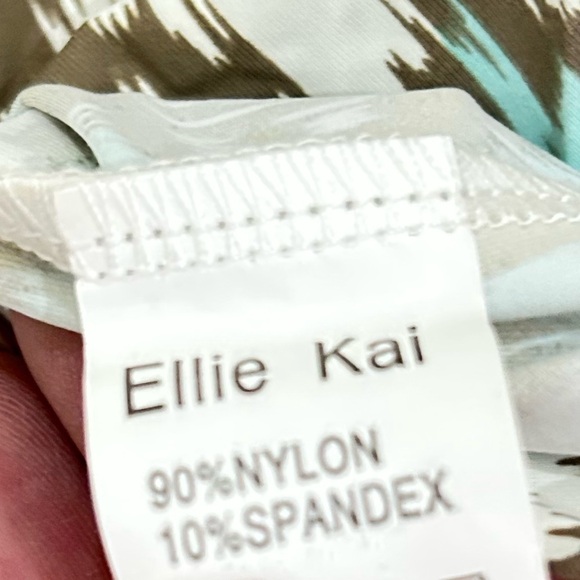 Ellie Kai taupe & aqua diamond  print halter sleeveless stretchy top back tie xs - Picture 8 of 8